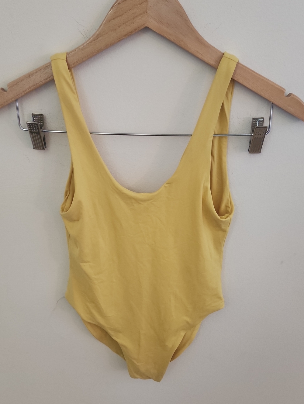 Toast Swim Yellow One-Piece Scoop Neck Swimsuit XS - Picture 1 of 6